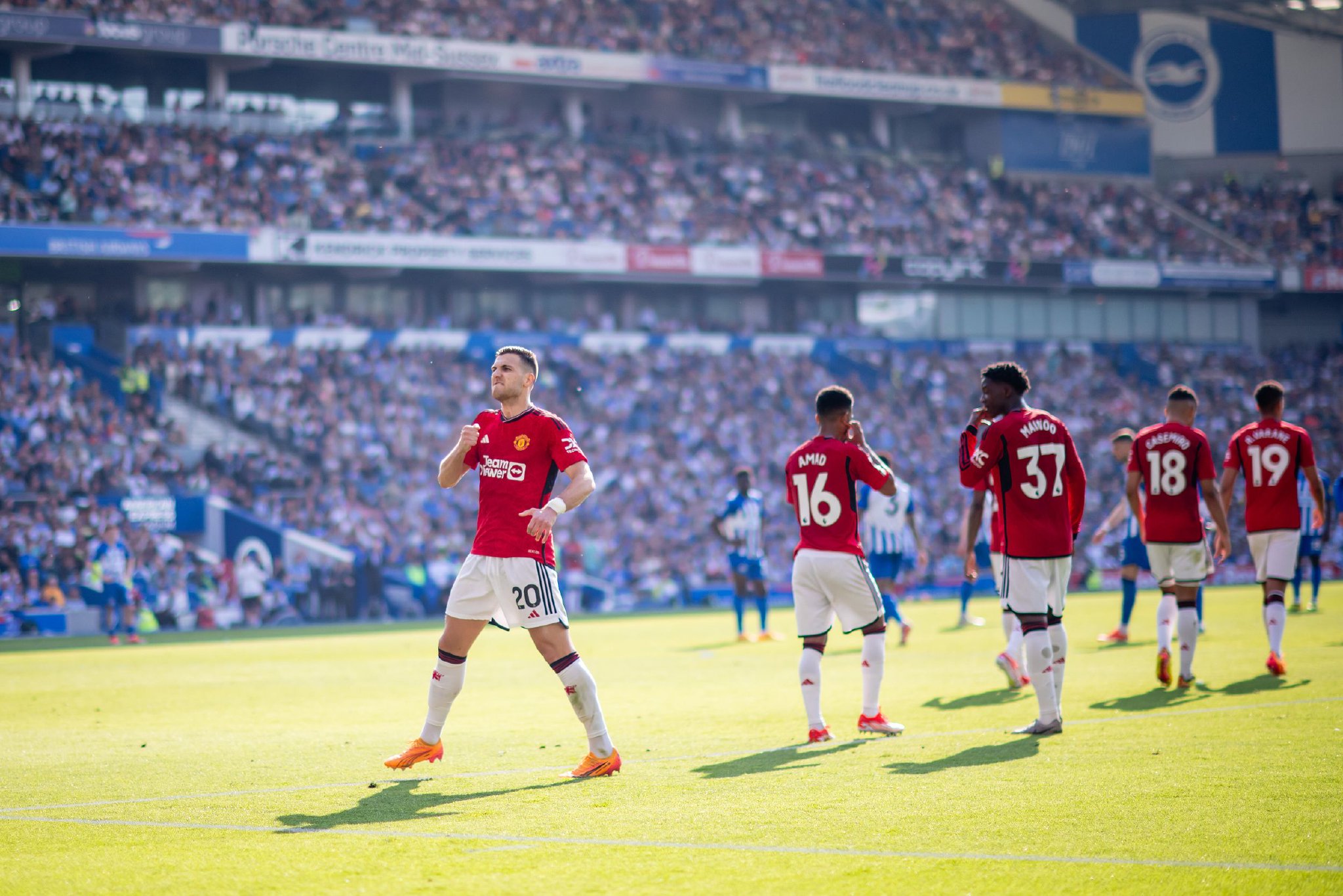 作为年轻球 作为年轻球